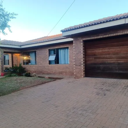 Rent this 4 bed apartment on unnamed road in Buffalo City Ward 40, Eastern Cape