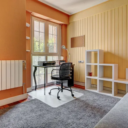 Rent this 3 bed apartment on Donostiako Saihesbidea in 20009 San Sebastián, Spain