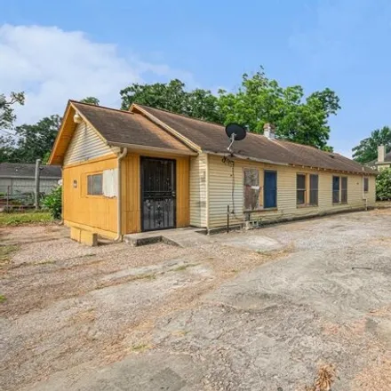 Buy this 3 bed house on 8003 Dandy Street in Houston, TX 77016
