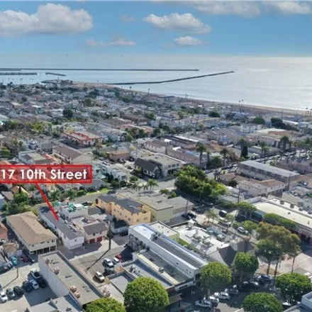 Image 3 - 217 10th Street, Seal Beach, CA 90740, USA - House for sale