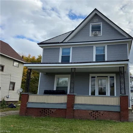 Buy this 5 bed house on 1634 Harrisburg Avenue Northeast in Crystal Park, Canton