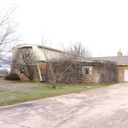Buy this 3 bed house on 25550 County Road 110 in Perry, Oklahoma