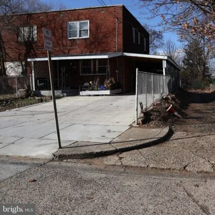 Image 2 - 2943 Thompson Street, Cramer Hill, Camden, NJ 08105, USA - House for sale