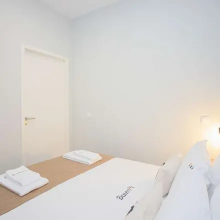 Image 2 - IPBrick International, Travessa de Passos Manuel, 4000-381 Porto, Portugal - Apartment for rent