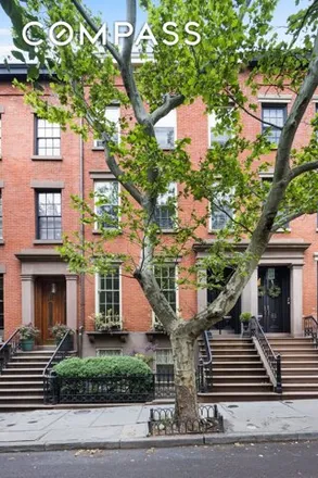 Rent this 4 bed townhouse on 79 State Street in New York, NY 11201