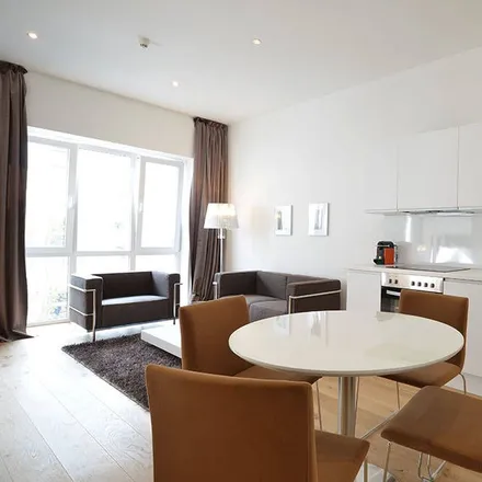 Rent this 1 bed apartment on Cranachstraße 10 in 60596 Frankfurt, Germany