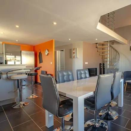 Rent this 2 bed house on 10400 Arrondissement de Nogent-sur-Seine
