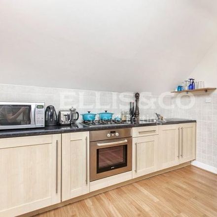 Rent this 1 bed apartment on Woodstock Avenue in London, NW11 9SL