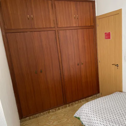 Image 3 - Carrer de Pere Patrici Mey, 46019 Valencia, Spain - Room for rent