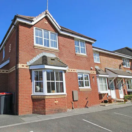 Buy this 2 bed townhouse on Bayside in Fleetwood, FY7 6FZ