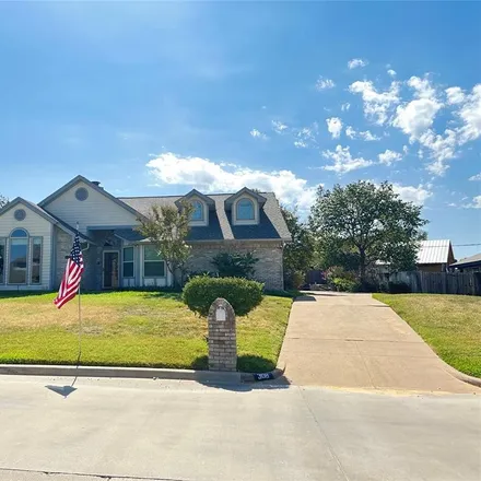 Buy this 3 bed house on 308 Hilltop Drive in Kennedale, Tarrant County