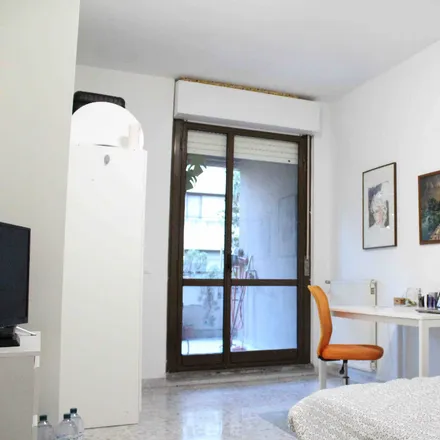 Image 2 - Via Umberto Saba, 00143 Rome RM, Italy - Room for rent