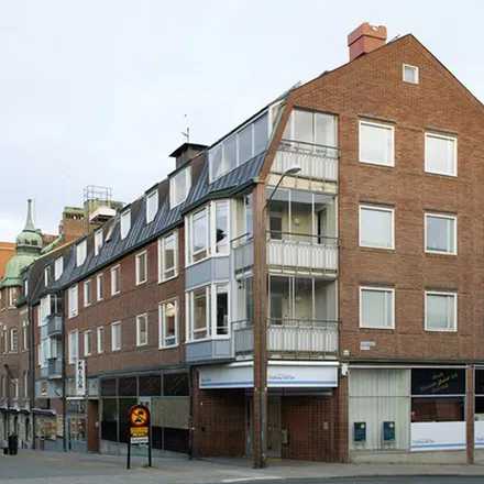 Rent this 6 bed apartment on Republiken in Kyrkgatan 40, 831 31 Östersund