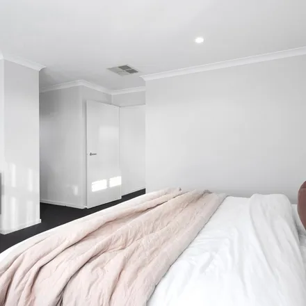 Image 2 - 4 Madelia Court, Mount Pleasant VIC 3350, Australia - Apartment for rent