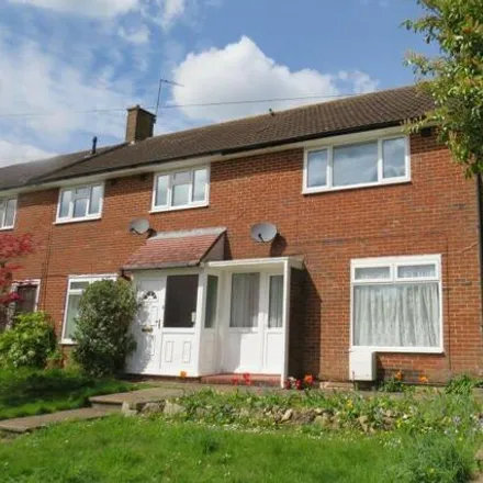 Image 1 - 7 Morden Close, Tadworth, KT20 5LF, United Kingdom - House for sale