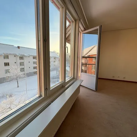 Rent this 1 bed apartment on Vallagränd 17 in 136 36 Handen, Sweden