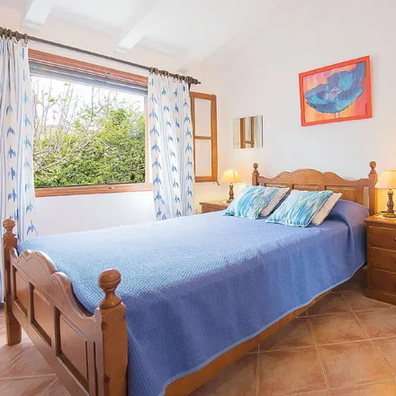 Rent this 3 bed house on AE-IB-2019-1 in plaça dels Hostals, 07320 Santa Maria del Camí