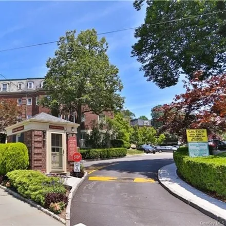 Image 1 - Chateaux Circle, Village of Scarsdale, NY 10583, USA - Apartment for rent