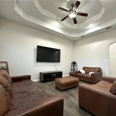 Image 4 - 999 8th Street, Sun Valley Estates Number 1 Colonia, San Juan, TX 78589, USA - House for sale