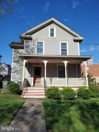 Rent this 3 bed house on 2022 North Monroe Street in Arlington, VA 22207