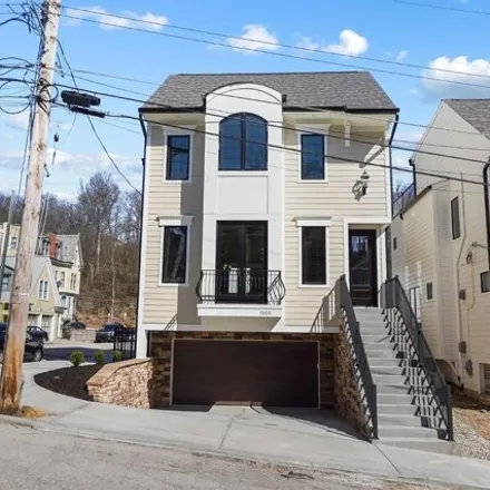 Buy this 3 bed house on 1208 Carney Street in Cincinnati, OH 45202