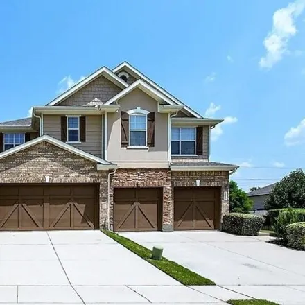 Rent this 3 bed townhouse on 2233 Oklahoma Avenue in Plano, TX 75074