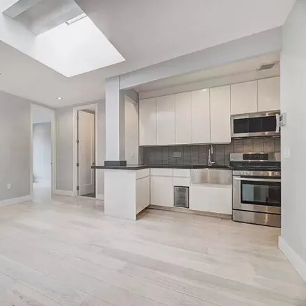 Rent this 5 bed apartment on 195 Stanton Street in New York, NY 10002