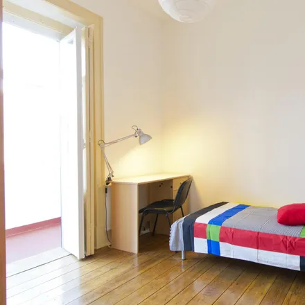 Rent this 4 bed room on Rua Dom Carlos de Mascarenhas 102 in 1070-221 Lisbon, Portugal