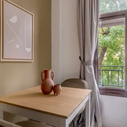 Rent this 2 bed apartment on Madrid in Calle de Narváez, 74