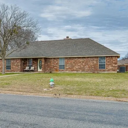 Image 3 - 1020 W Russell Ave, Bonham, Texas, 75418 - House for sale