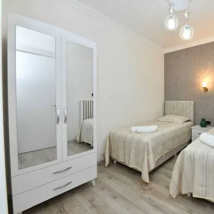 Rent this 2 bed apartment on 34371 Şişli