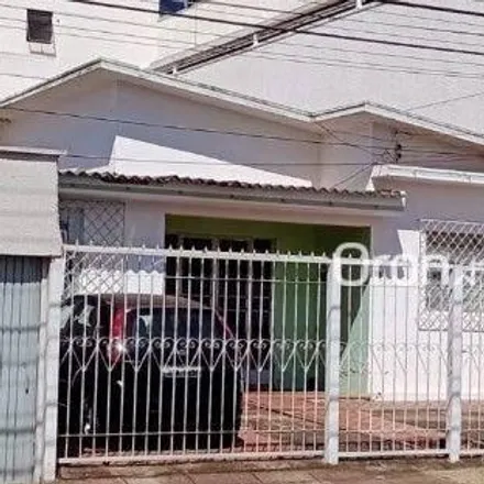 Buy this 5 bed house on Rua 244 in Setor Coimbra, Goiânia - GO