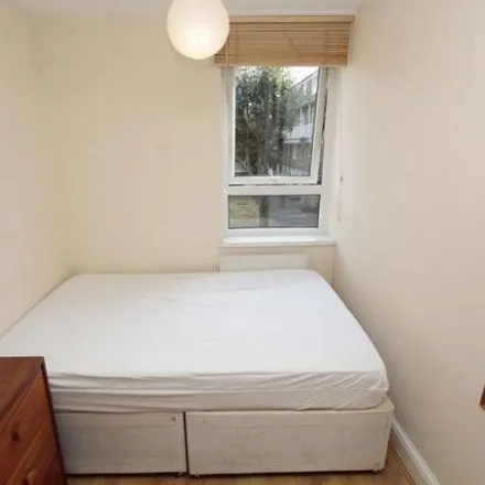Image 3 - William Booth House, 1a Hind Grove, Bow Common, London, E14 6HT, United Kingdom - House for rent