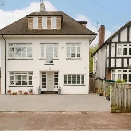 Buy this 6 bed house on Parkwood Avenue in Esher, KT10 8DG