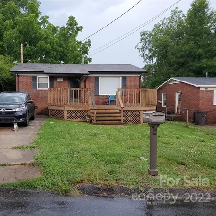 Buy this 2 bed house on 1411 Huggins Street in Statesville, NC 28677