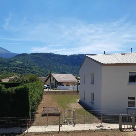 Rent this 3 bed apartment on 100 Impasse des Gentianes in 38500 Coublevie, France