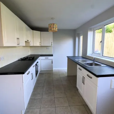 Rent this 3 bed apartment on Birkdale Road in Upleatham, TS11 8BN