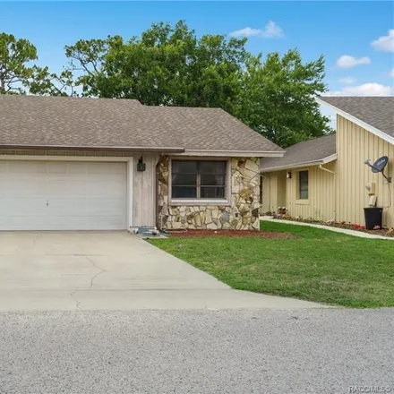Buy this 2 bed house on 37 Golfview Court in Citrus County, FL 34446