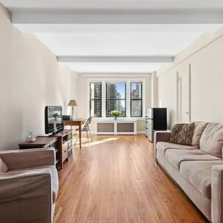 Buy this studio apartment on 339 East 58th Street in New York, NY 10022