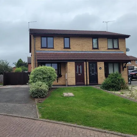 Rent this 3 bed duplex on Welland Close in Coalville, LE67 4BZ