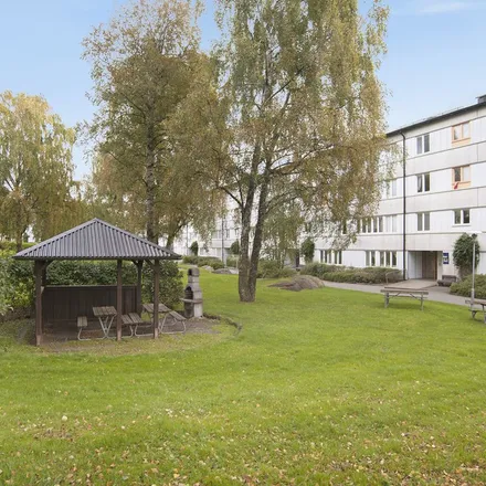 Rent this 4 bed apartment on Pennygången 41 in 414 82 Gothenburg, Sweden