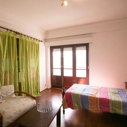 Rent this 6 bed room on Rua Visconde de Seabra 22 in 1700-421 Lisbon, Portugal