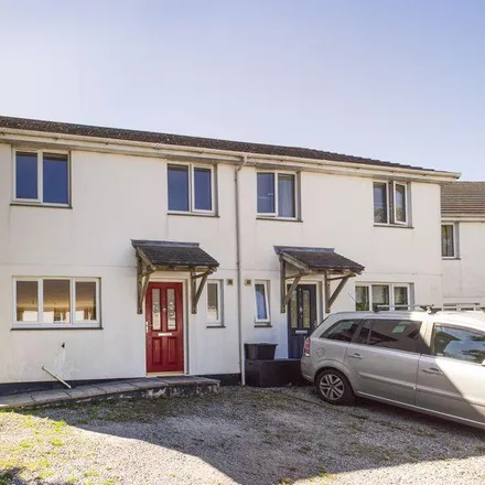 Rent this 3 bed duplex on Park-An-Skol in Redruth, TR15 2FQ