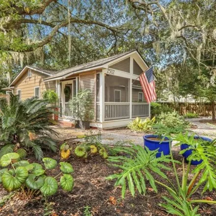 Rent this 3 bed house on 494 Waight Street in Beaufort, SC 29902