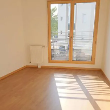 Image 1 - 3 Avenue Charles Mossler, 91600 Savigny-sur-Orge, France - Apartment for rent