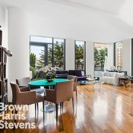 Image 1 - 101 Warren Street, New York, NY 10007, USA - Condo for sale