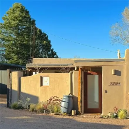 Image 1 - 608 1/2 Camino De La Luz, Santa Fe, New Mexico, 87505 - House for sale