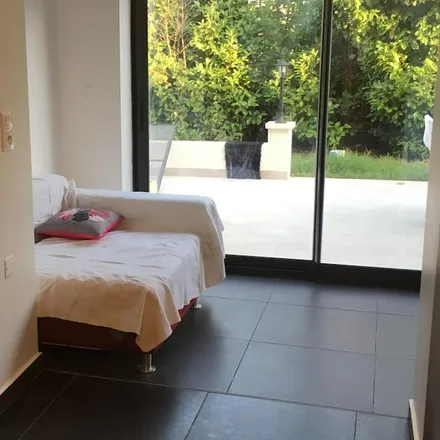 Rent this 3 bed apartment on 84310 Morières-lès-Avignon