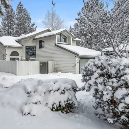 Buy this 3 bed house on 1902 Southeast Arborwood Avenue in Bend, OR 97702