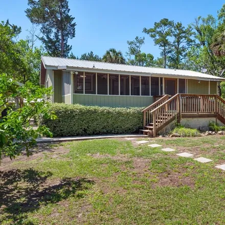 Buy this 2 bed house on 1328 Palm Street in Taylor County, FL 32359